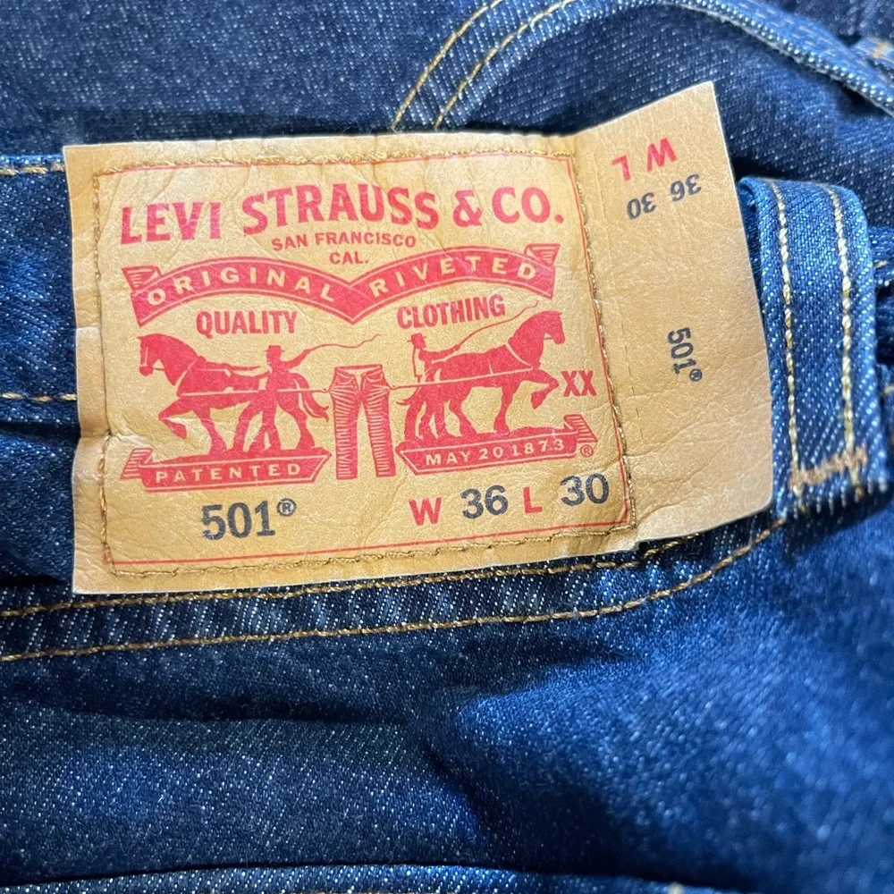 Vintage Levi Strauss 501 Button Fly Jeans - Picture 5 of 9